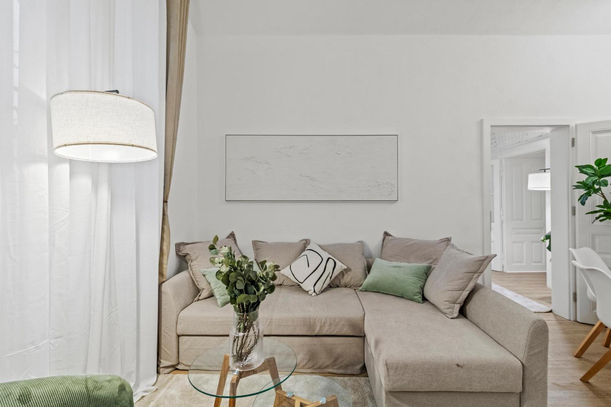 Next To Shopping Street And Subway Station, Few Minutes To Stephansplatz Apartamento *