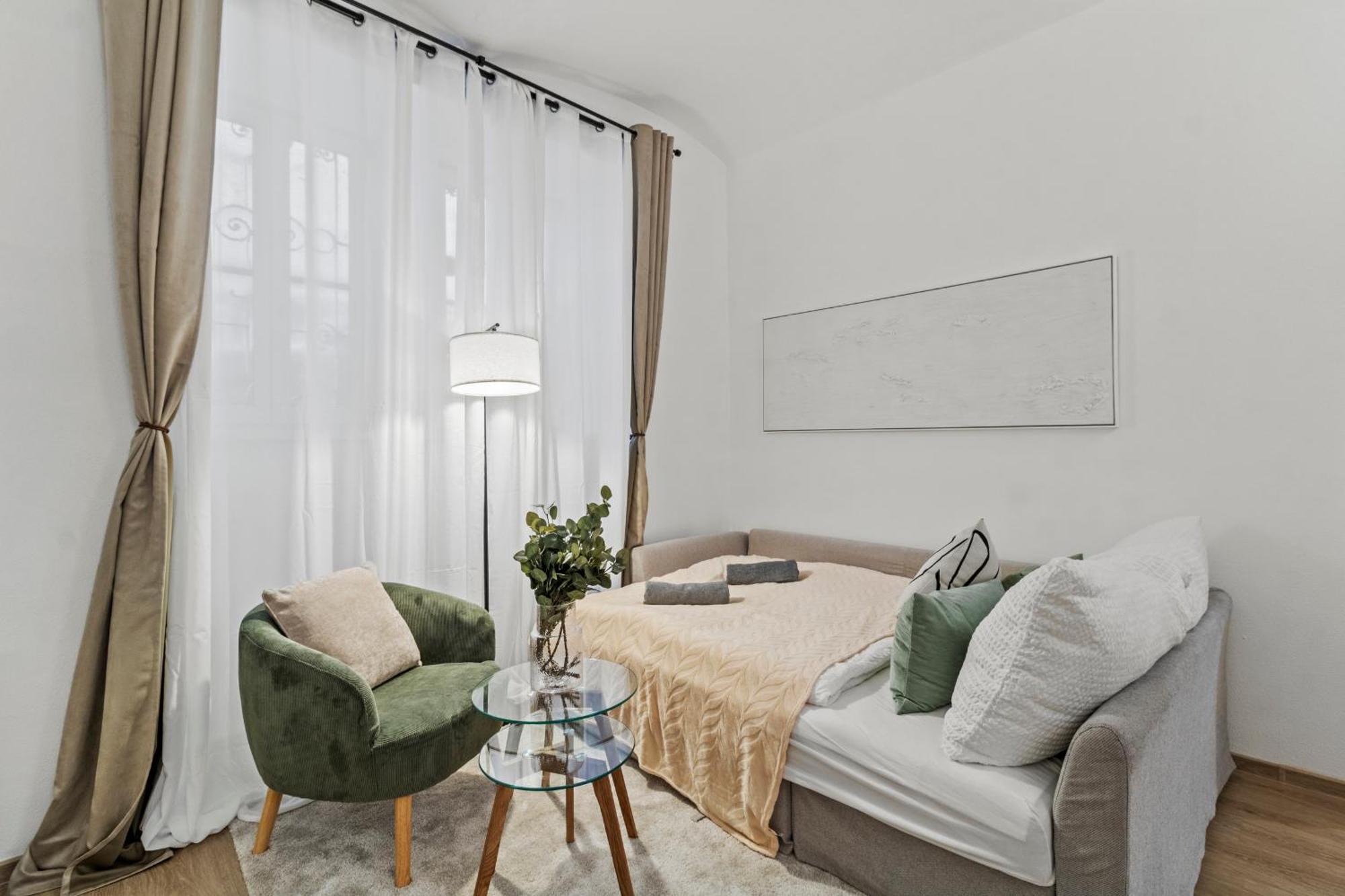 Next To Shopping Street And Subway Station, Few Minutes To Stephansplatz Apartamento