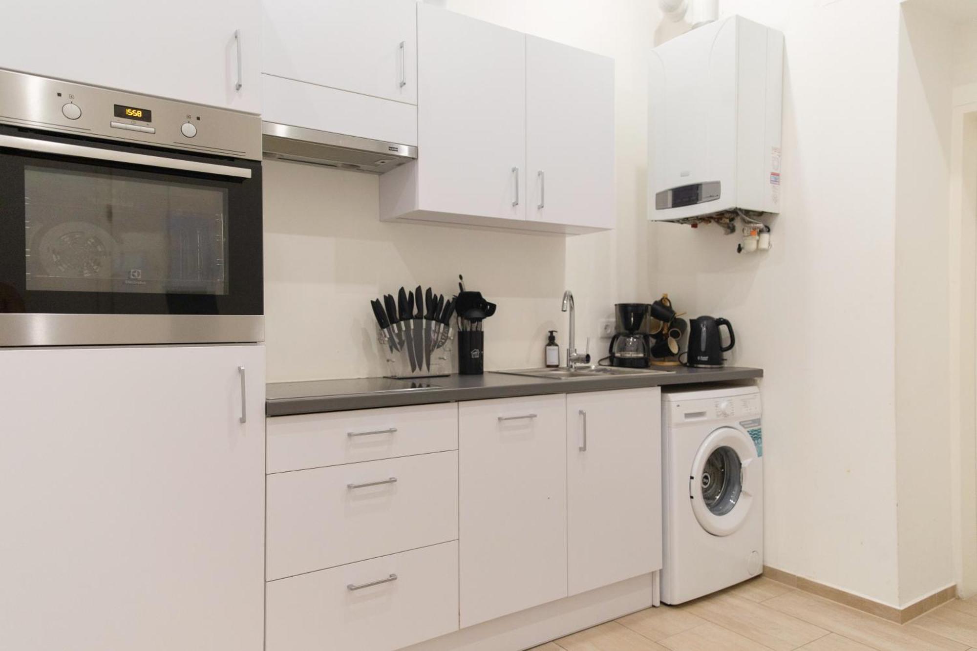 Apartamento Next To Shopping Street And Subway Station, Few Minutes To Stephansplatz