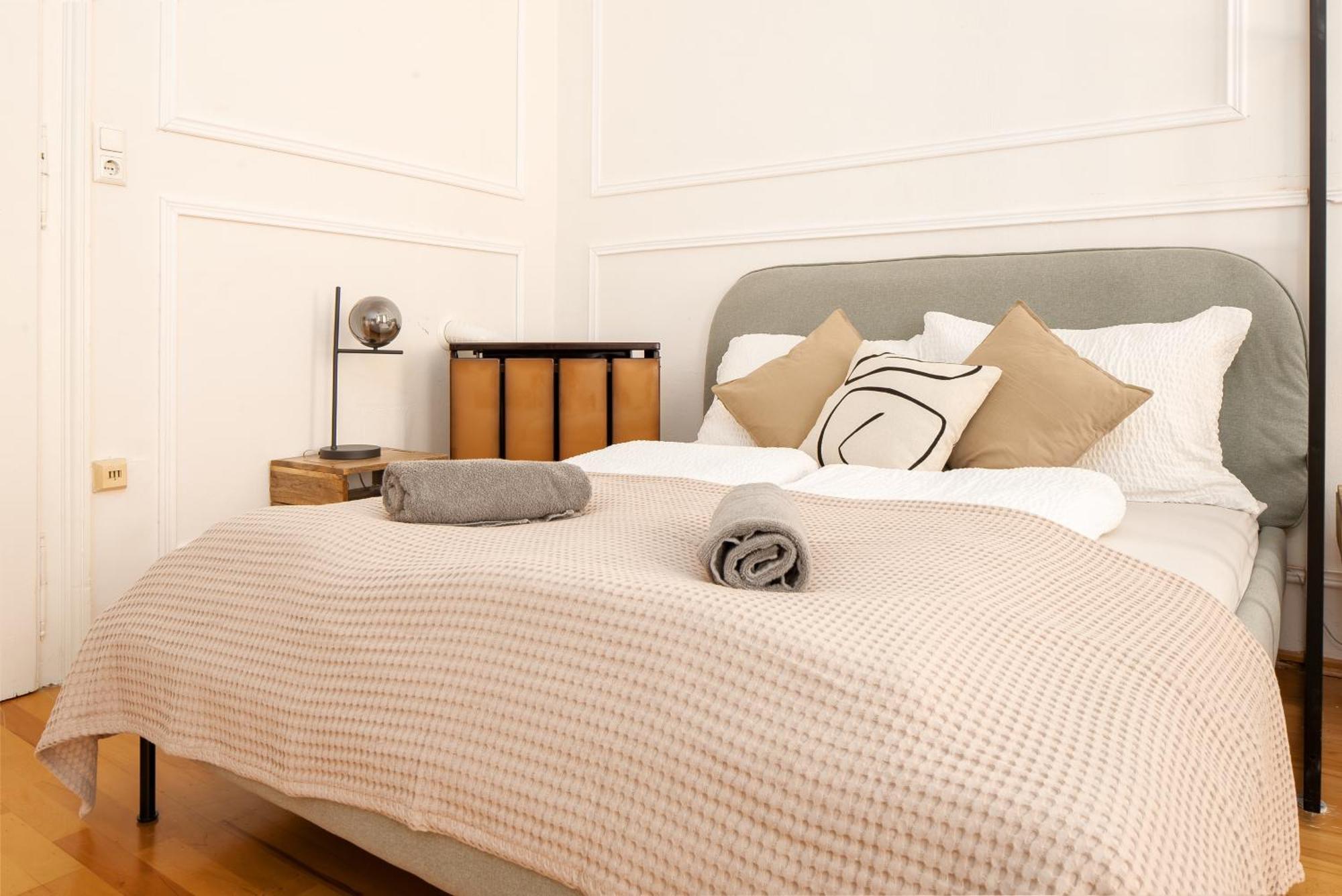 Apartamento Next To Shopping Street And Subway Station, Few Minutes To Stephansplatz